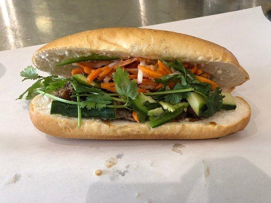 Bahn mi Bahn Yiu